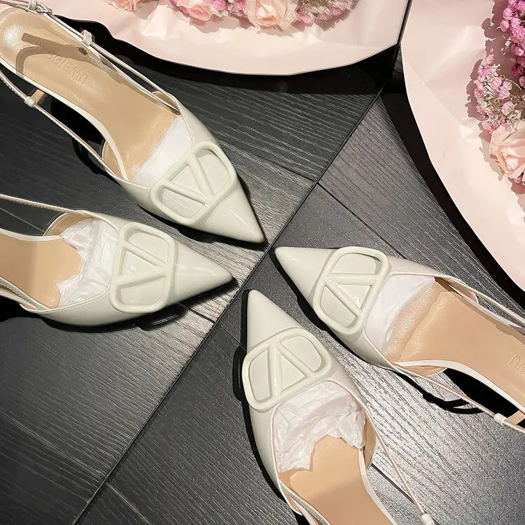 4cm Heel V-Buckle Women's Patent Leather High Heel Sandals (3)