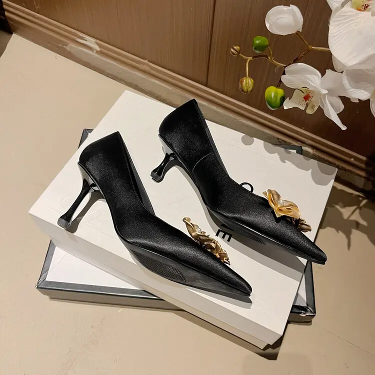 JC Signature Blooming Heels Gothic Gold Embroidered Satin Pumps (3).jpg