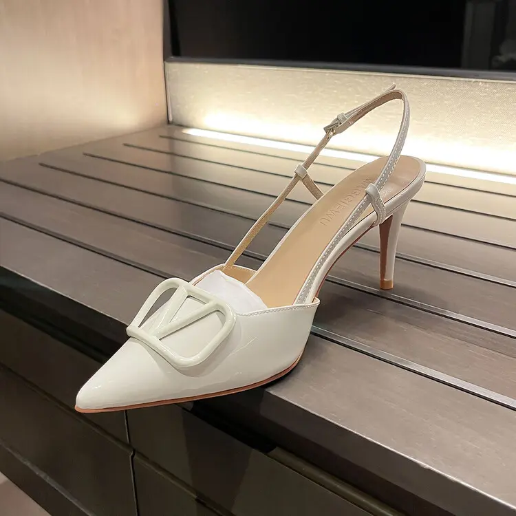 4cm Heel V-Buckle Women's Patent Leather High Heel Sandals (4)