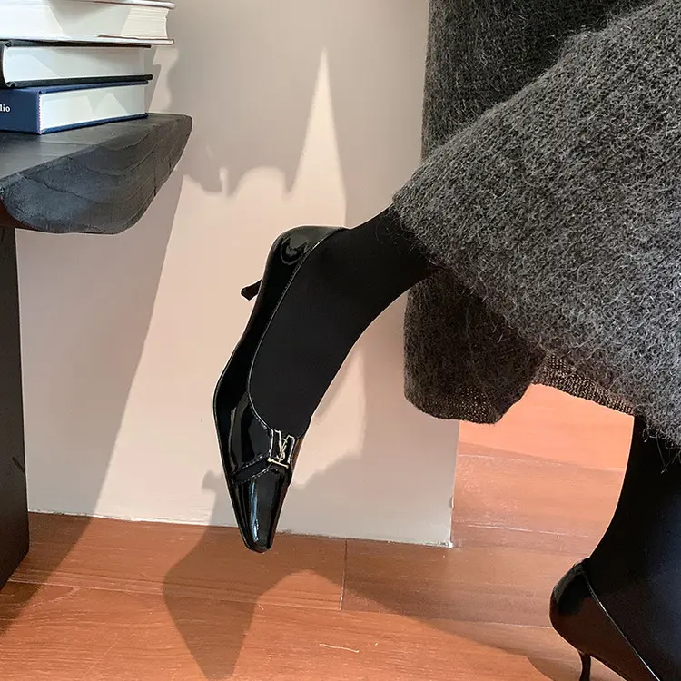 Designer-Inspired Patent Leather Pointed-Toe 9cm Heels for Women (10).jpg