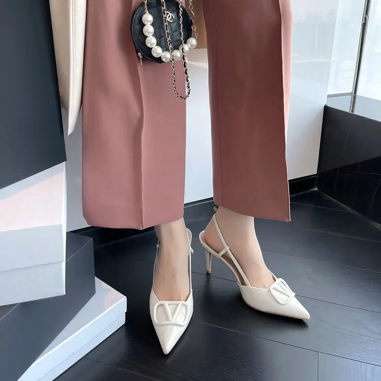 4cm Heel V-Buckle Women's Patent Leather High Heel Sandals (7)