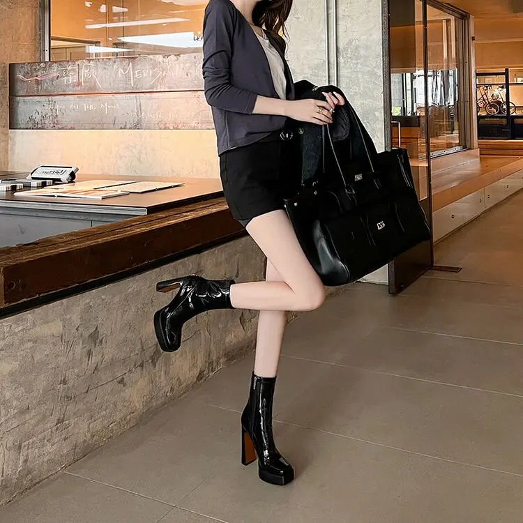 Statement-Making Women's Ankle Boots with Bold 13cm Chunky Heel 9011 (9)